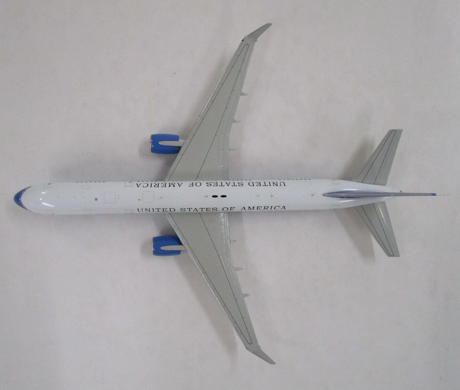 航空機・ヘリコプター G2AFO164 1/200 BOEING VC-32A USAF G2AFO164 1/200 BOEING VC-32A USAF