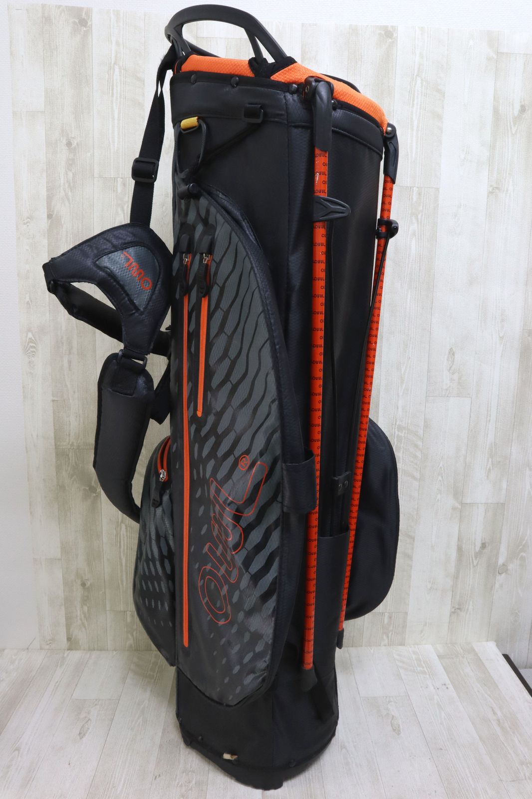 超軽量 OUUL オウル キャディバッグ スタンド式 ゴルフバック 黒