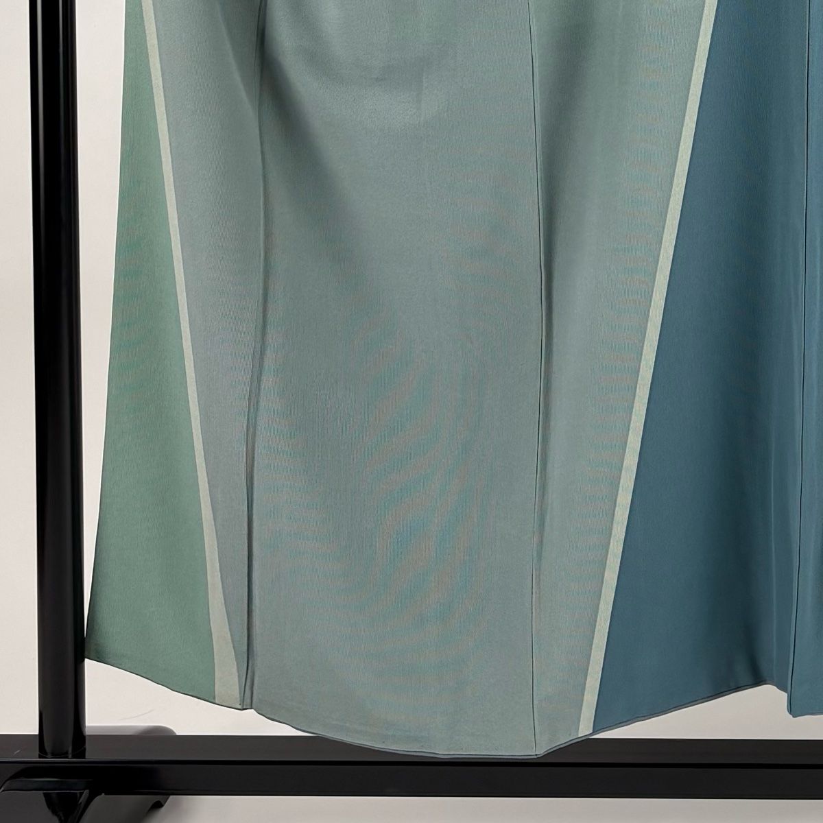 付下げ 身丈154cm 裄丈60.5cm S 袷 万筋 幾何学 薄緑 正絹