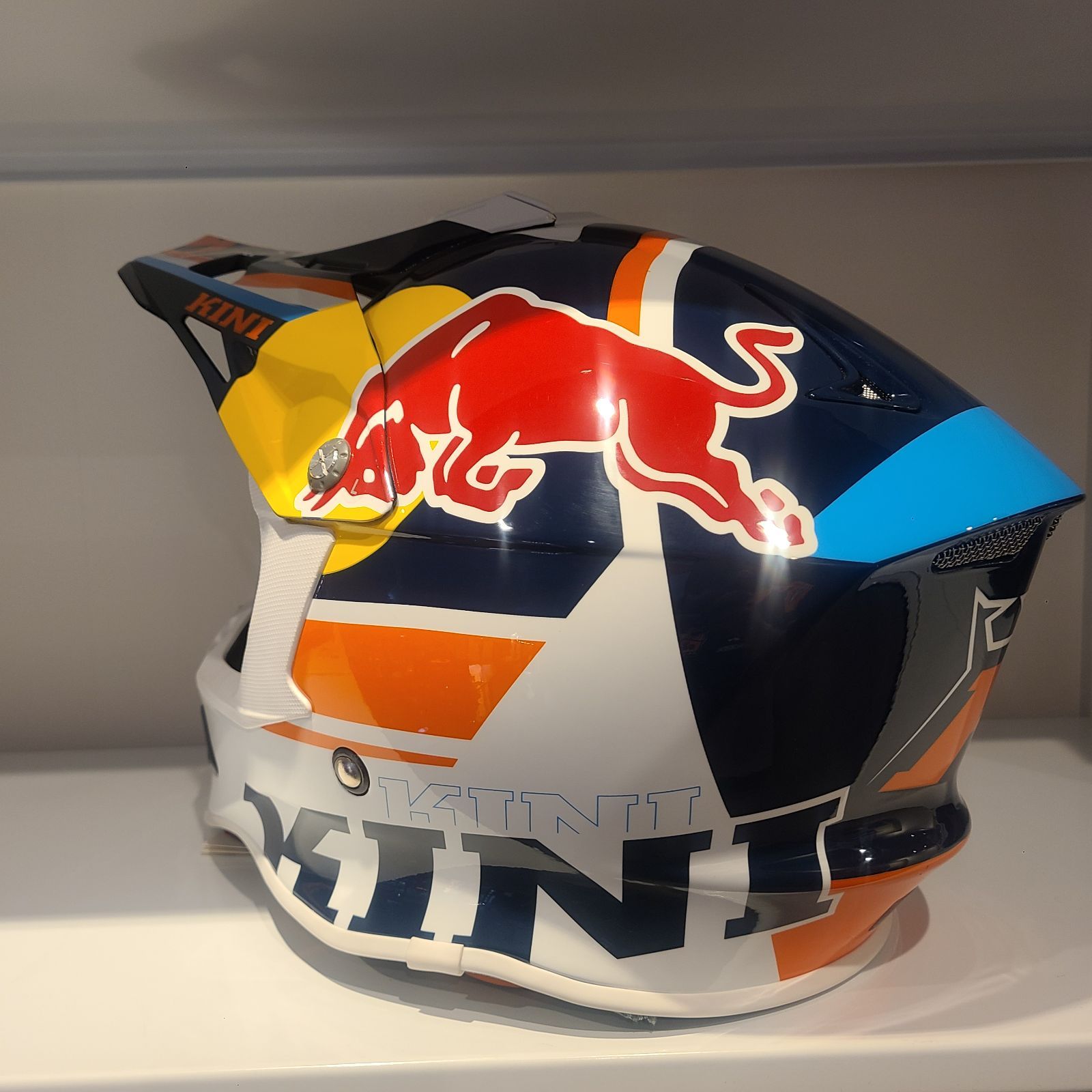 KINI RB KTM COMPETITION サイズL/60 ヘルメット オフロードヘルメット Red Bull 軽量 取り外し可能内装 バイク  オフロードバイク - メルカリ