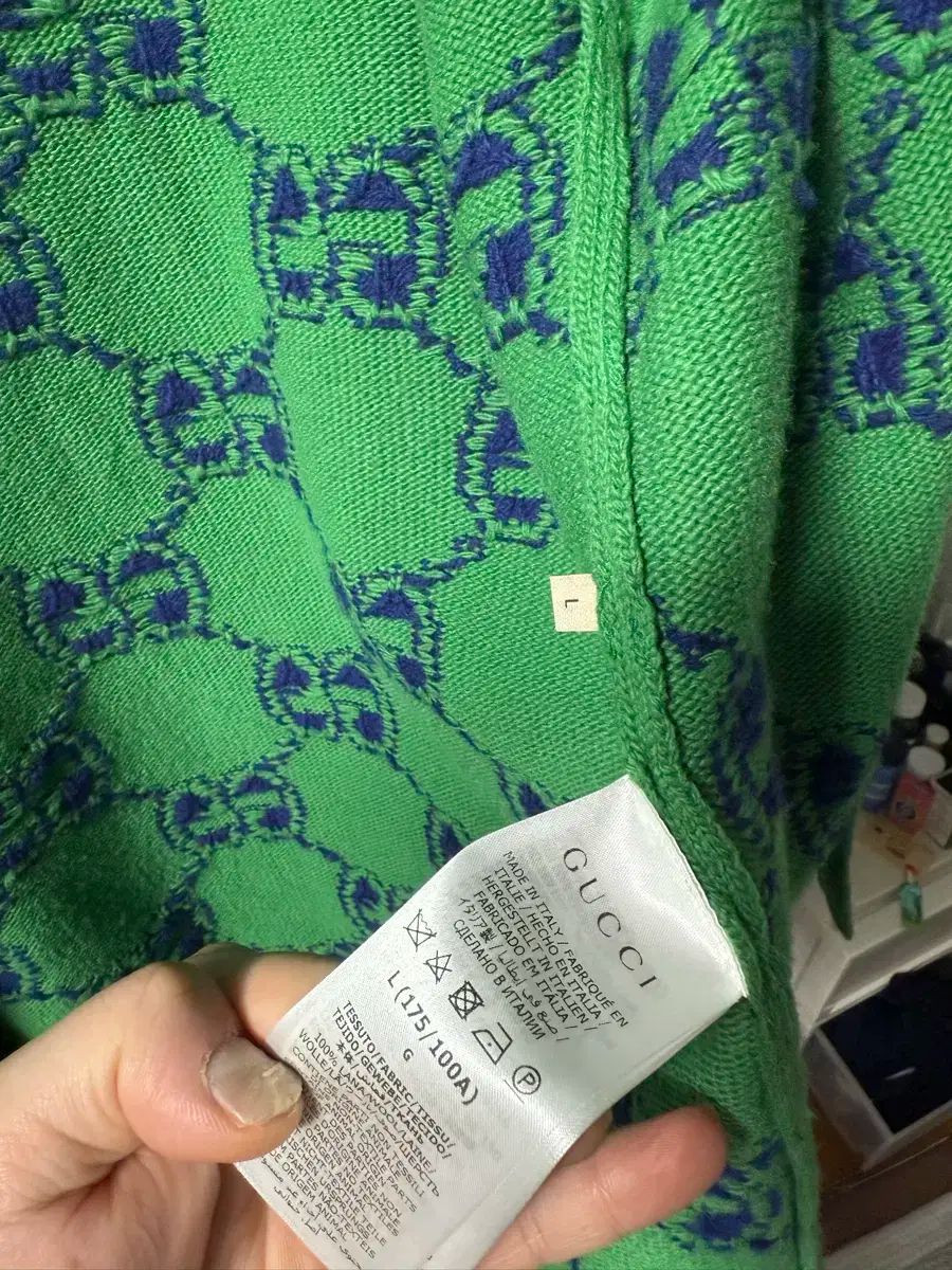 グッチカーディガン