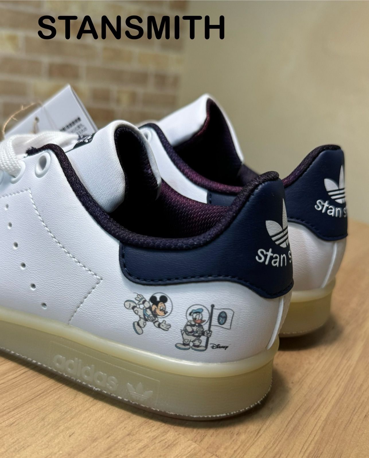 adidas Disney スタンスミス　未使用スニーカー 　23.5センチ adidas - 【新品未使用】ディズニー×スタンスミスコラボ