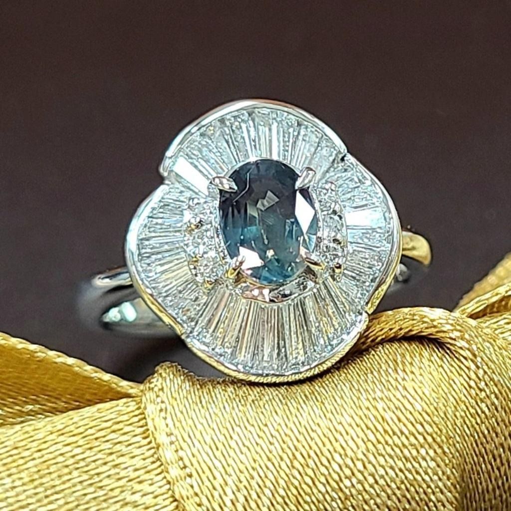 コスパ最高! アレキサンドライト 0.63ct ダイヤ プラチナ リング  