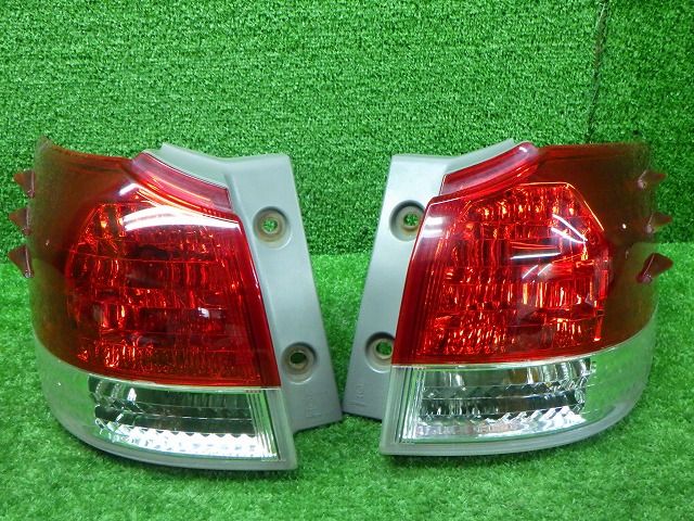 トヨタ 20系 ウィッシュ 前期 テールレンズ左右 68-17 240620148
