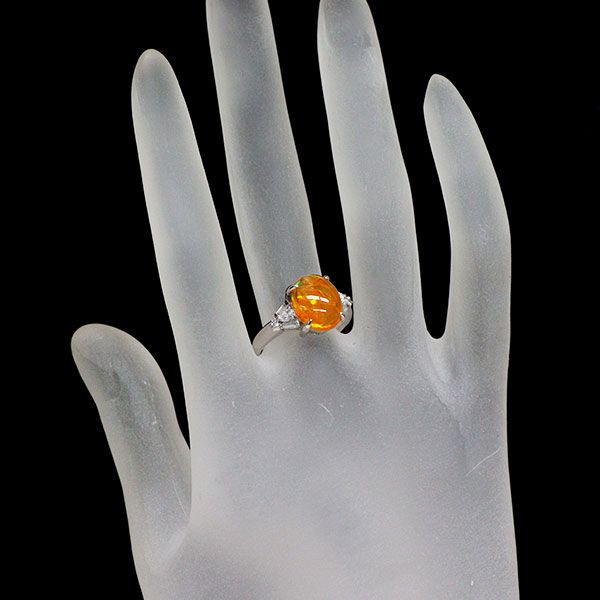 Pt900 ファイアーオパール ダイヤモンド リング 2.51ct 0.27ct