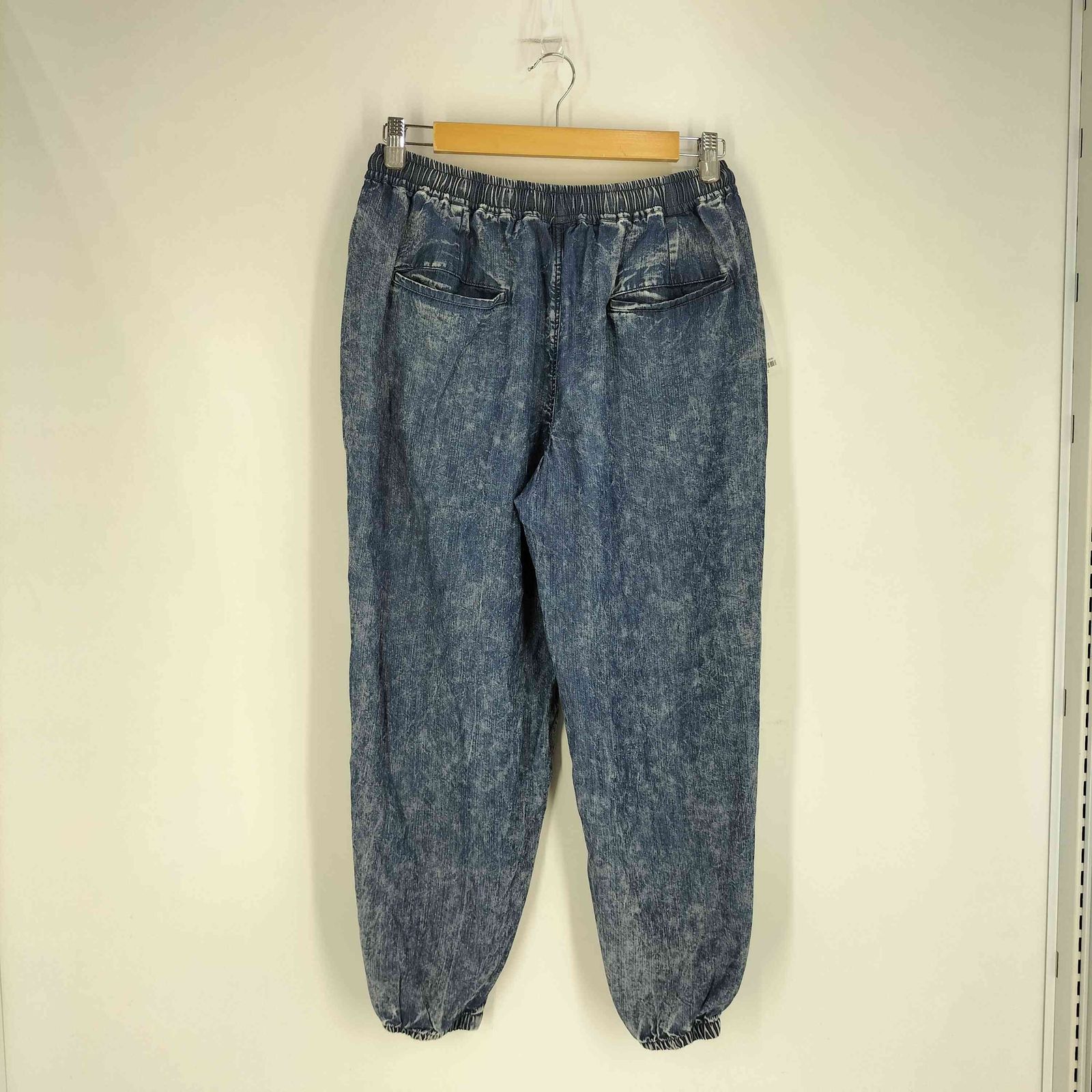 カンビオ CAMBIO Chemical Wash Silky Denim Balloon Pants