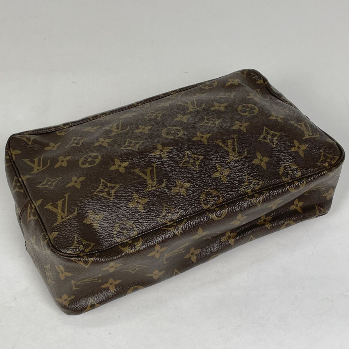 ルイ ヴィトン Louis Vuitton トゥルース トワレット 28 メイク コスメ セカンドバッグ 化粧ポーチ モノグラム ブラウン M47522 レディース