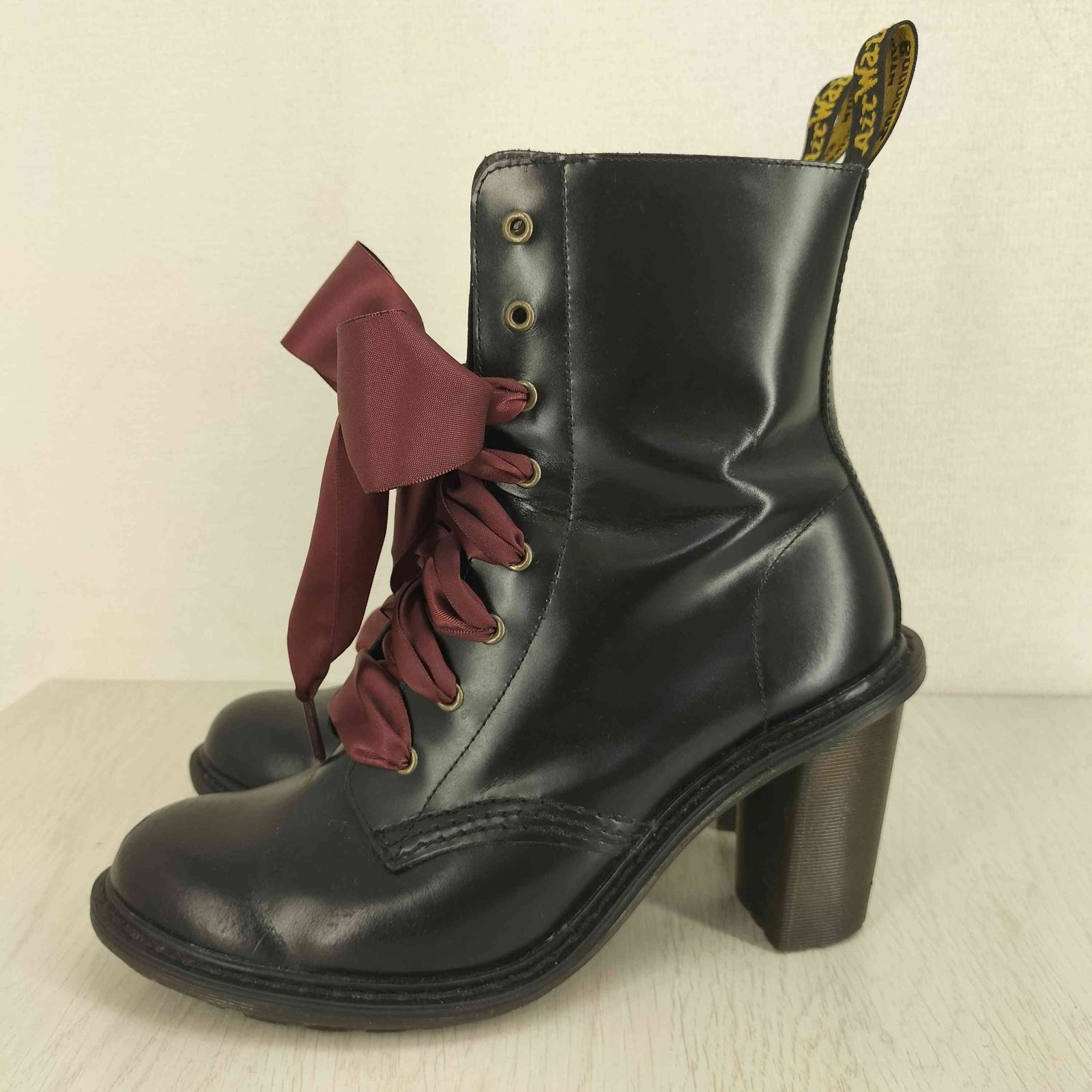 ドクターマーチン Dr.Martens SADEI リボン 8ホール レースアップ チャンキーヒールブーツ レディース US 4