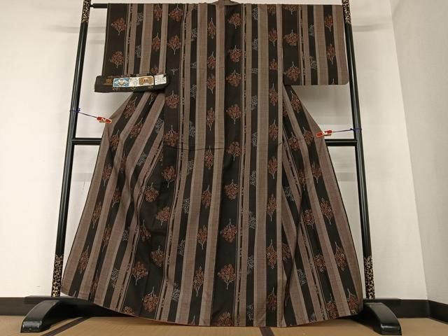 平和屋着物○本場大島紬 一元7マルキ 変わり縞 正絹 逸品 AAAW4071np