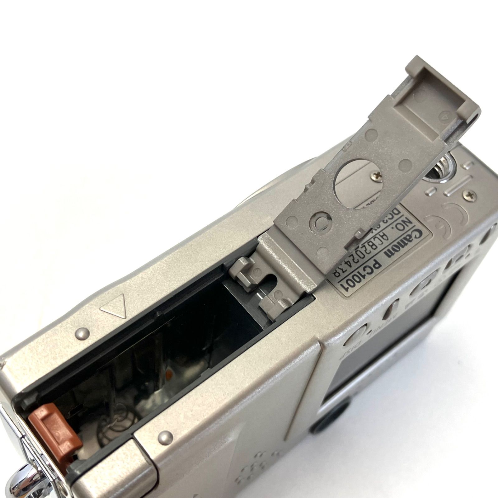 デジタルカメラ Canon IXY DIGITAL PC1001 09109】 Canon IXY DIGITAL PC1001 / ZOOM LENS 5.4-10.8mm F2.8