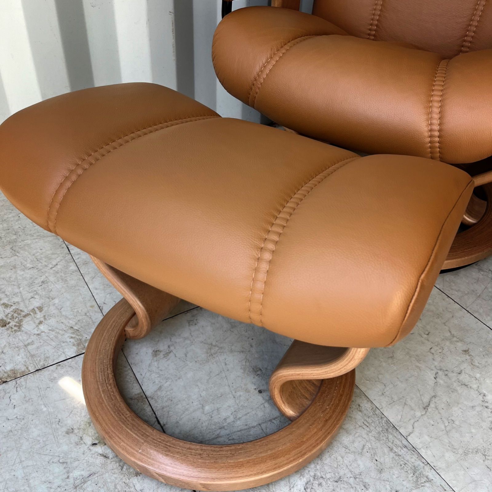 取付無料！エコーネス ストレスレス コンサル 本革キャメル