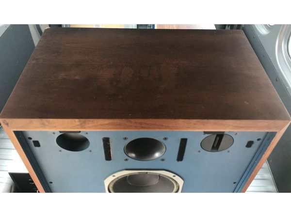 JBL ジェイビーエル