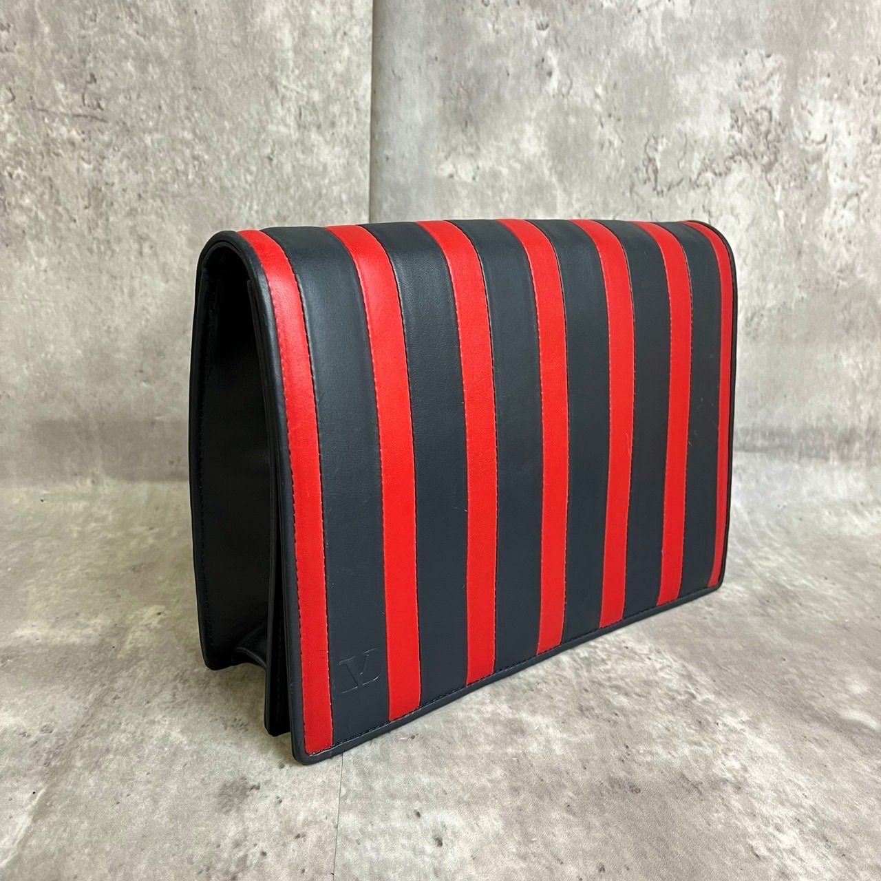 ✨良品✨ VALENTINO ヴァレンティノ クラッチバッグ