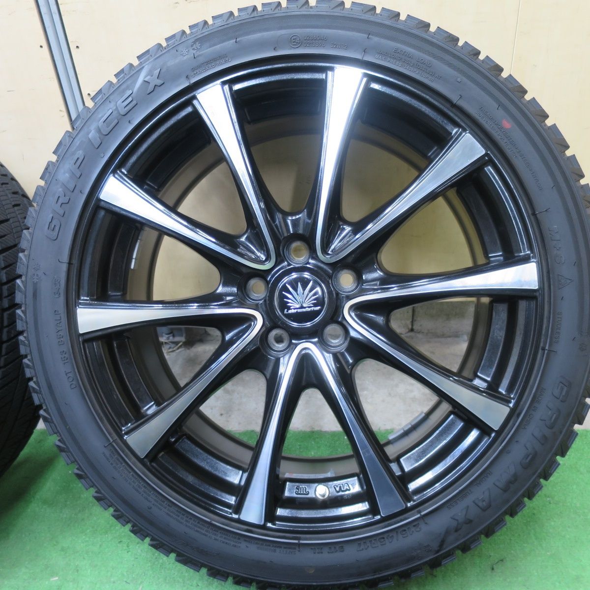 バリ溝！23年！キレイ！9.5分以上☆86 BRZ 等 215/45R17 Lehrmeister 