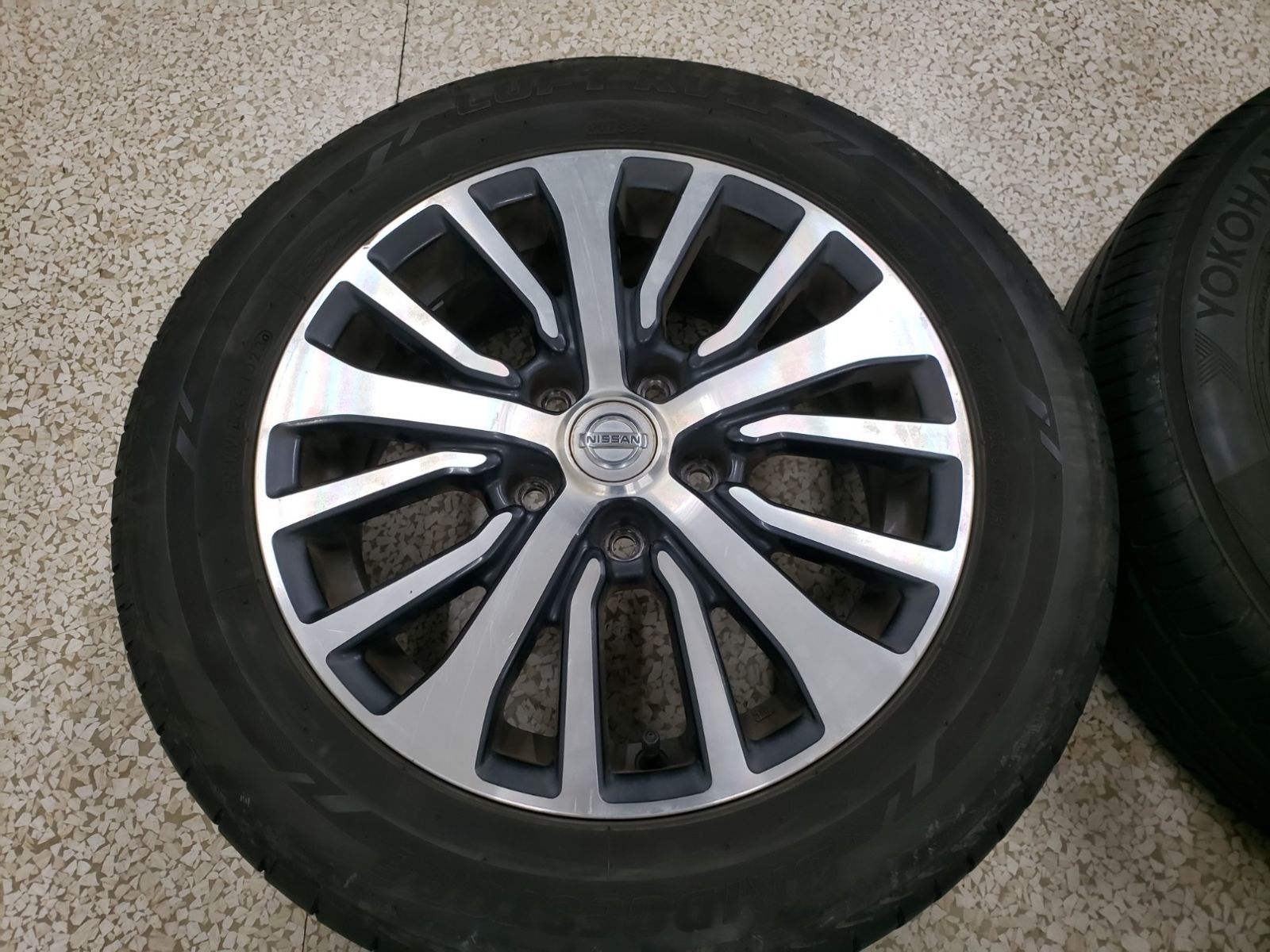 60R16 ブルーアース＆