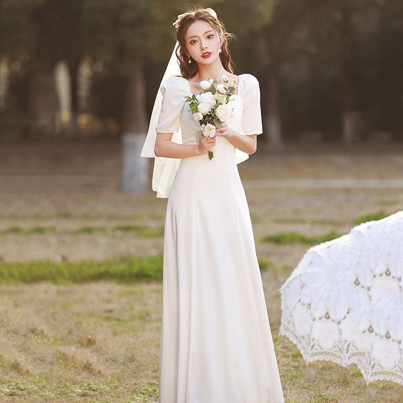 2025ウェディングドレス ロングドレス 二次会 半袖 サテン 結婚式 前撮り ワンピース お誕生会です シンプル 白 ブライダル 花嫁 ウエディ