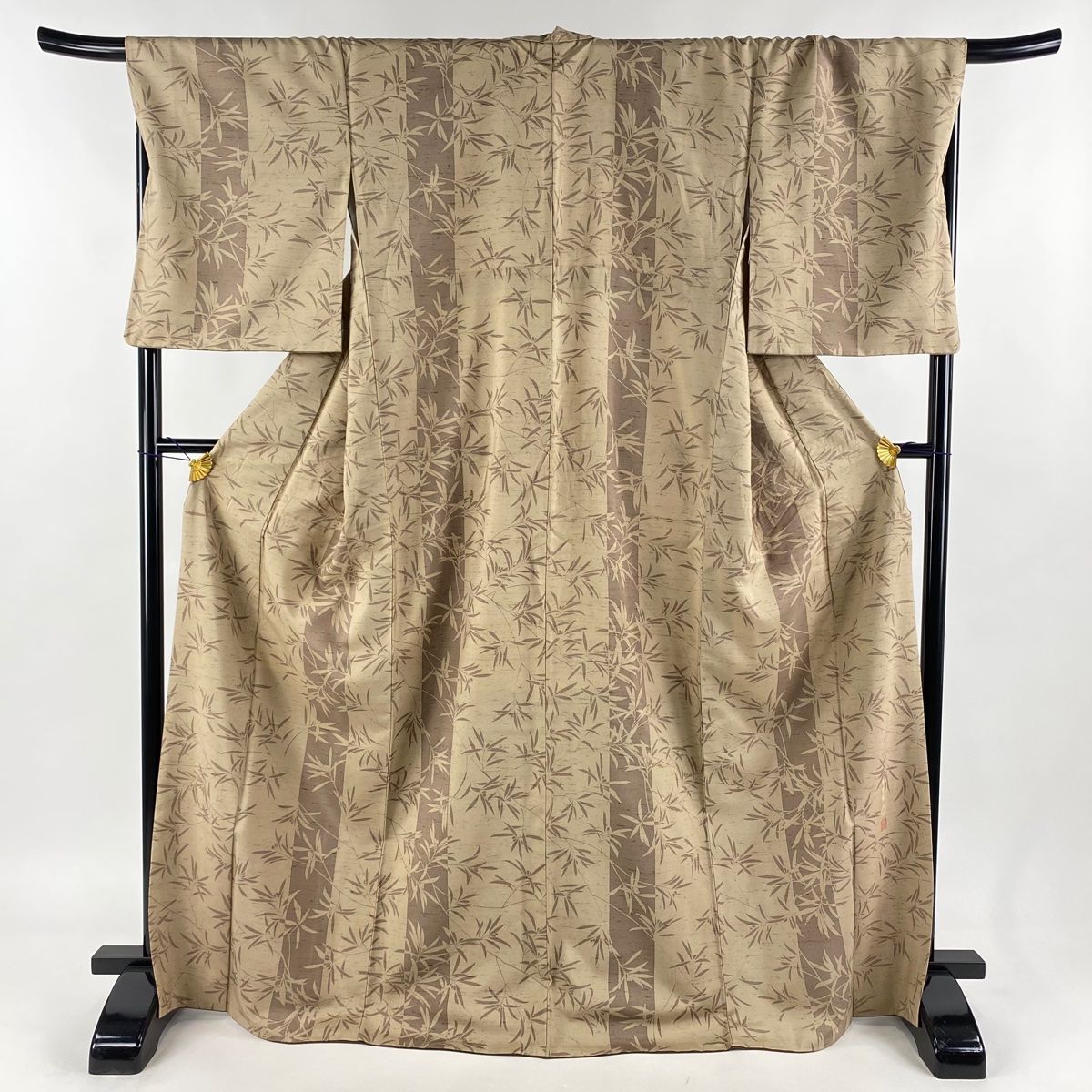 小紋 身丈171.5cm 裄丈69.5cm L 袷 牛首紬地 落款 笹 薄茶色 正絹