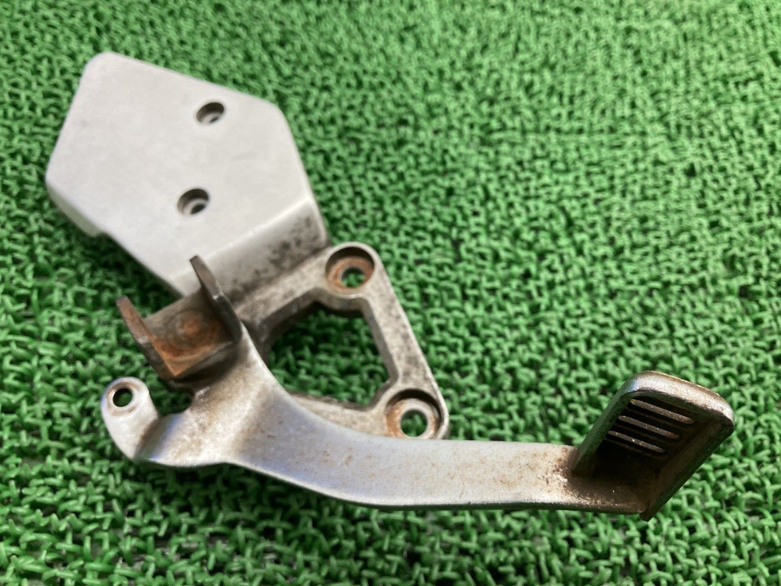 ジェイド ステップ 右 KAF ホンダ 純正 バイク 部品 MC23 JADE ブレーキペダル ペイント素材に 曲がり無し 車検 Genuine Oi