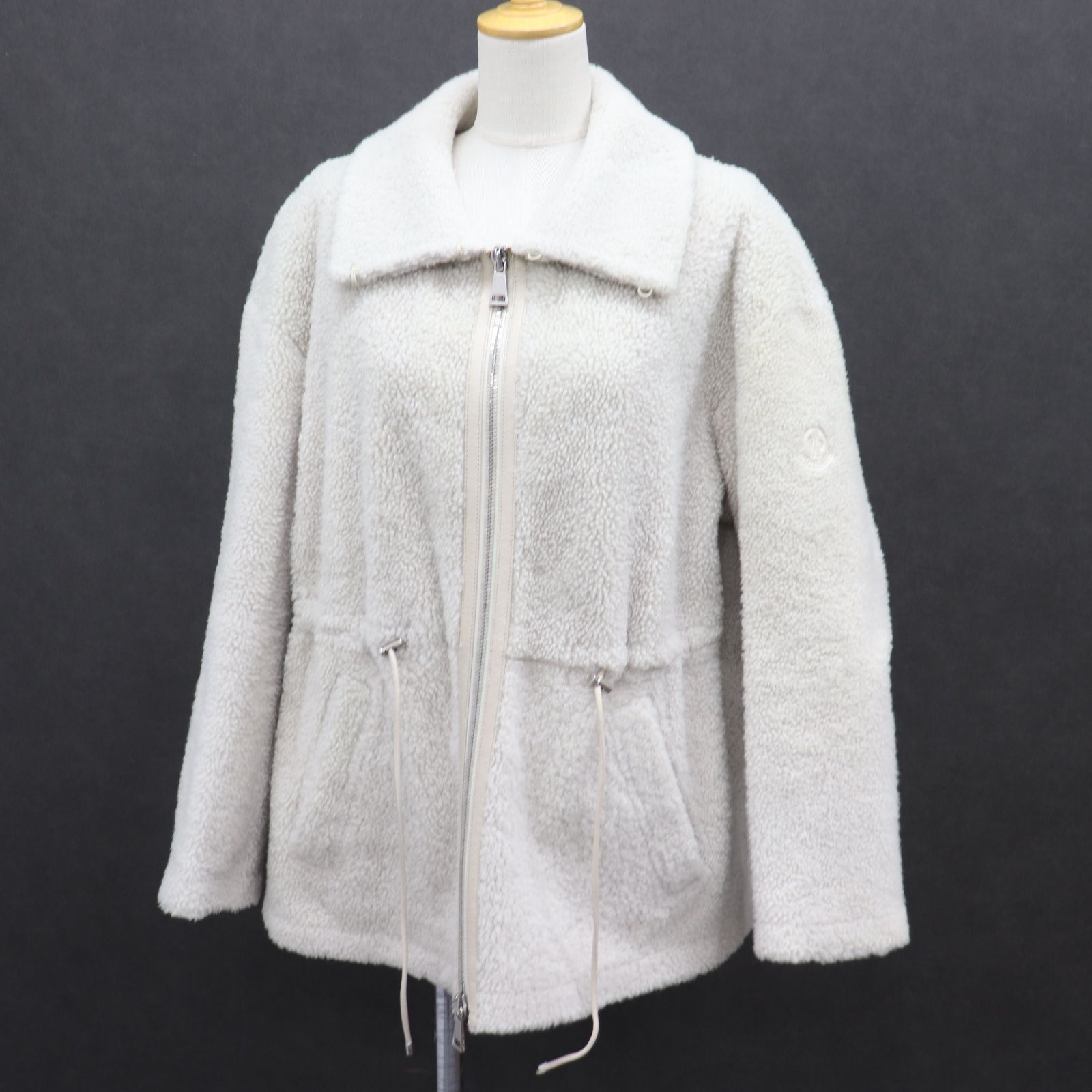 ITRNFZKNDCM2 国内正規品 MONCLER モンクレール KERNE ラム