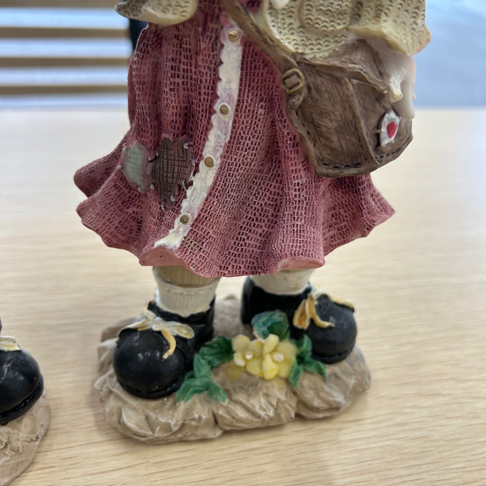 置物 木彫 インテリア ペア人形 男の子 女の子 陶芸品 アンティーク