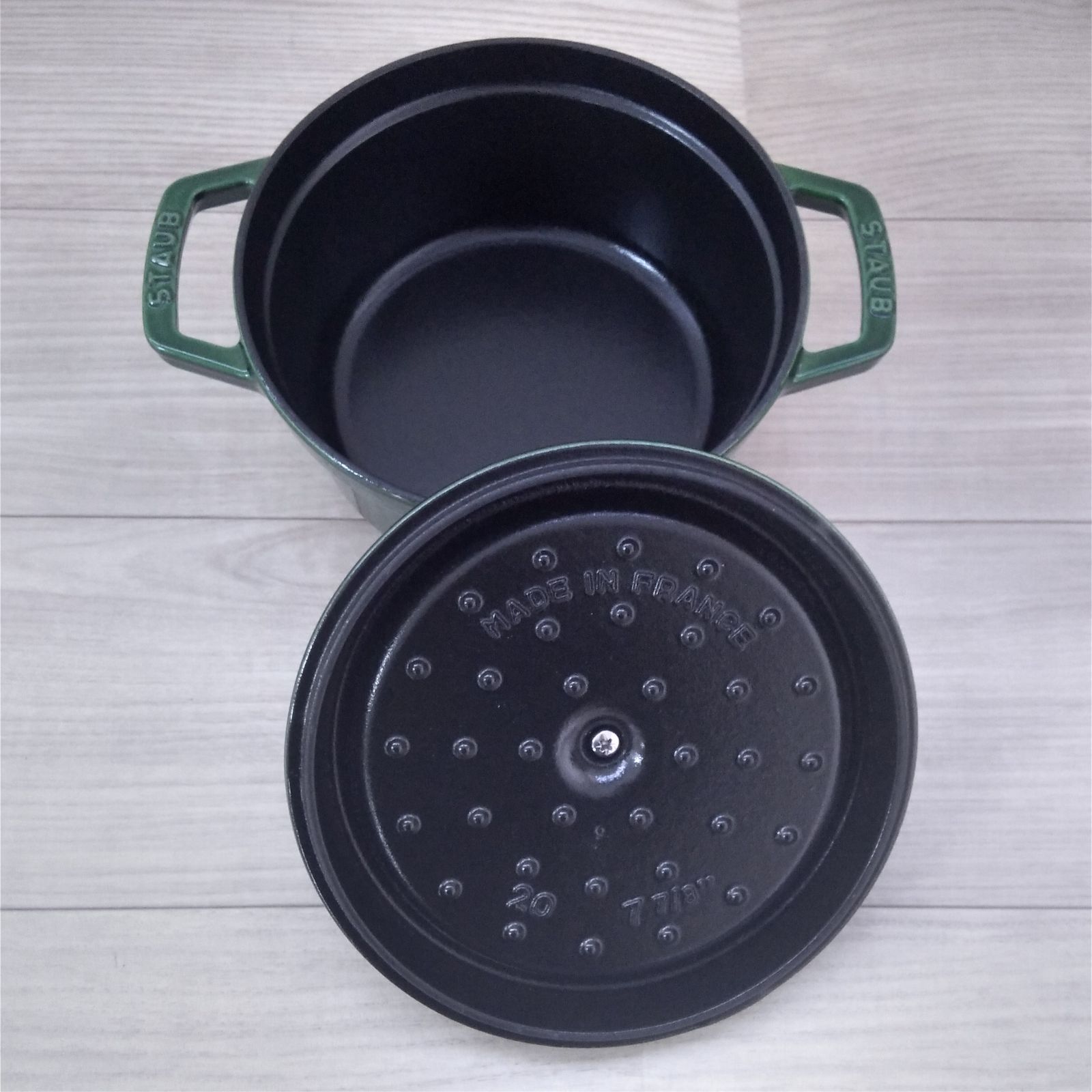 728】<<新品未使用>> ストウブ 鍋 STAUB ピコ ココット ラウンド