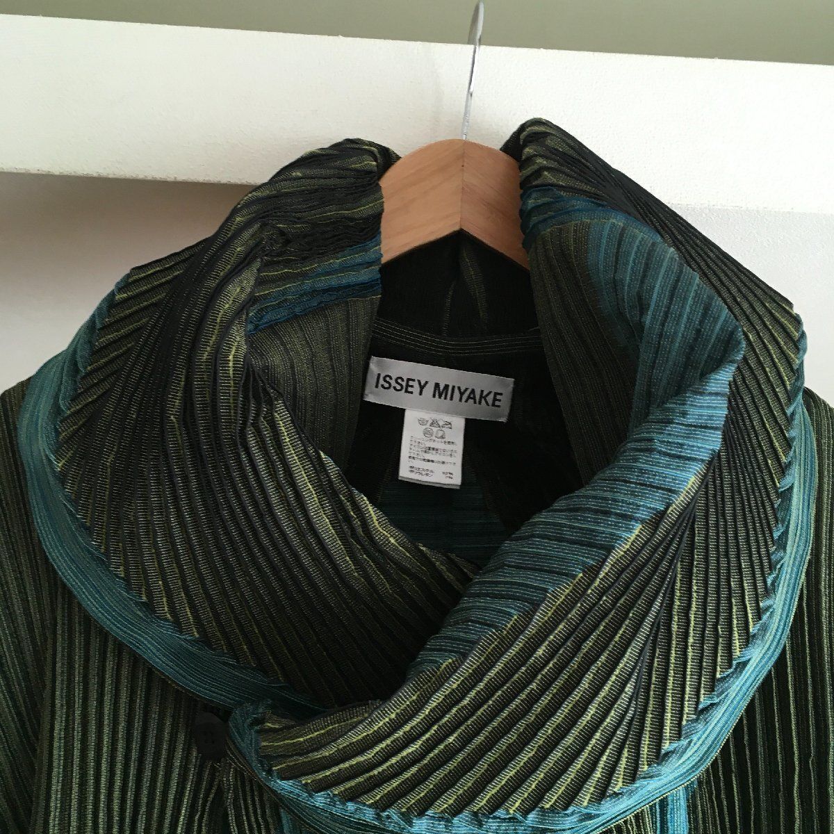 極美品 ISSEY MIYAKEイッセイミヤケ スチーム ストレッチ 変形 極美品 ISSEY MIYAKEイッセイミヤケ スチーム ストレッチ 変形