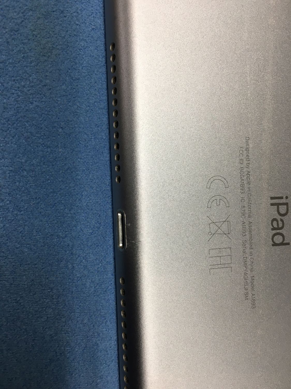 電池93％ Apple iPad 第7世代 Wi-Fiモデル 128GB スペースグレイ【動作