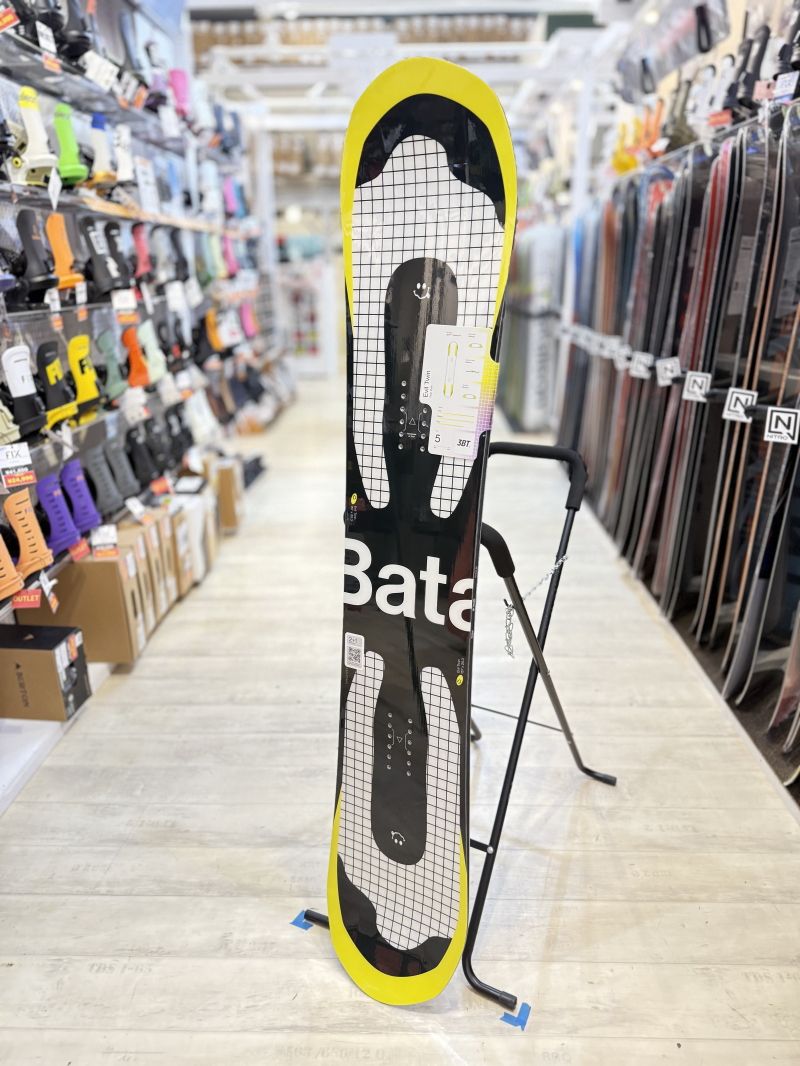 20Y スポーツ 美品 スノーボード Bataleon Evil twin 150
