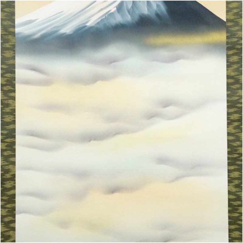 掛軸　玉峰　「富士山」美品 玉峰筆 富士山 肉筆絹本掛軸（箱付） 掛け軸 床の間 書 おしゃれ