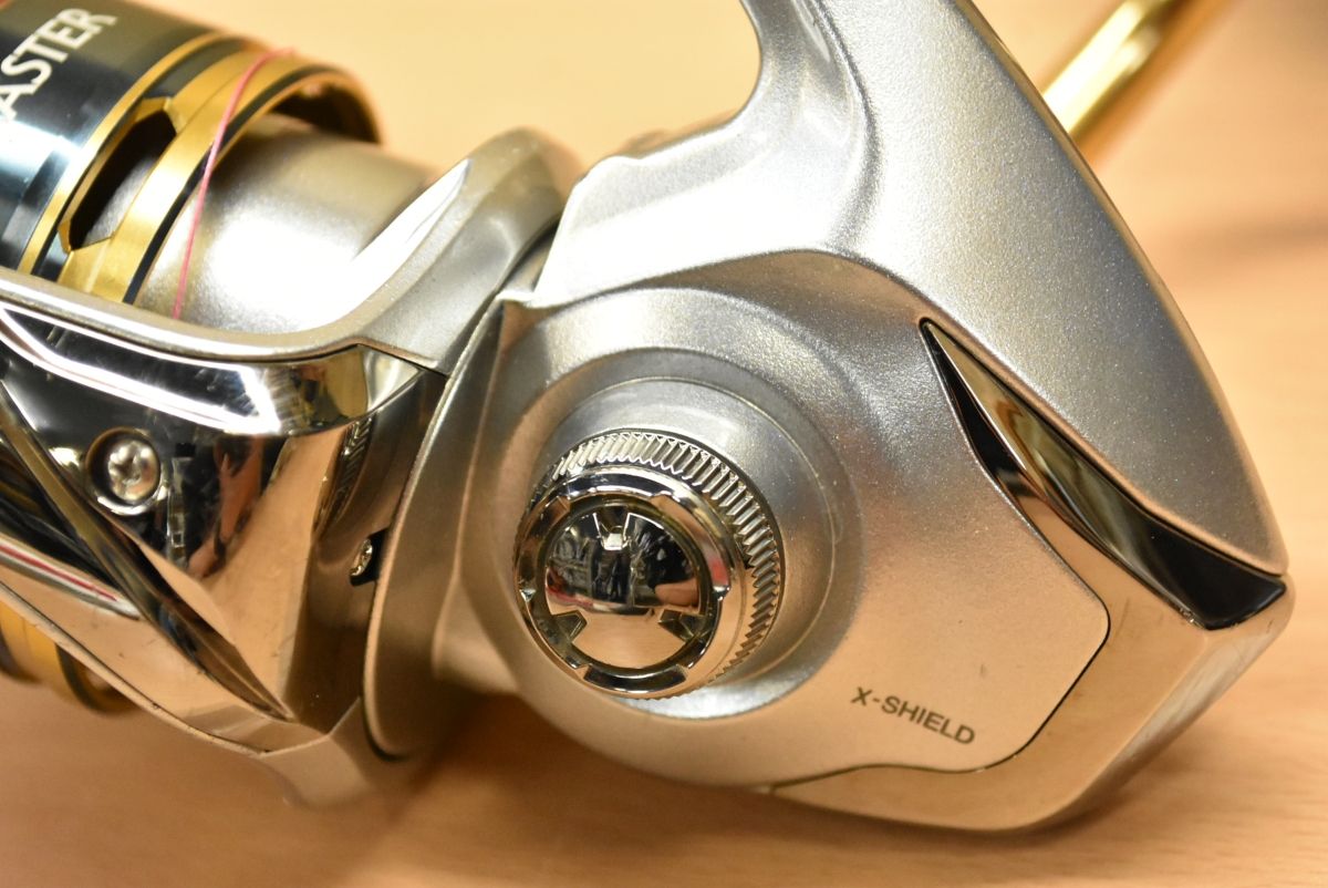 スピニングリール