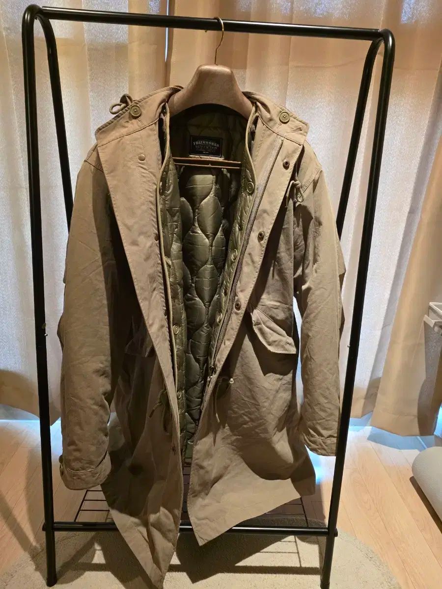 FrizmWORKS フリズムワークス ヴィンセント 明るいオリーブ Mサイズ