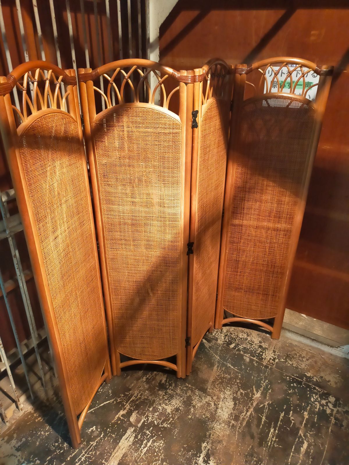 籐の仕切り
