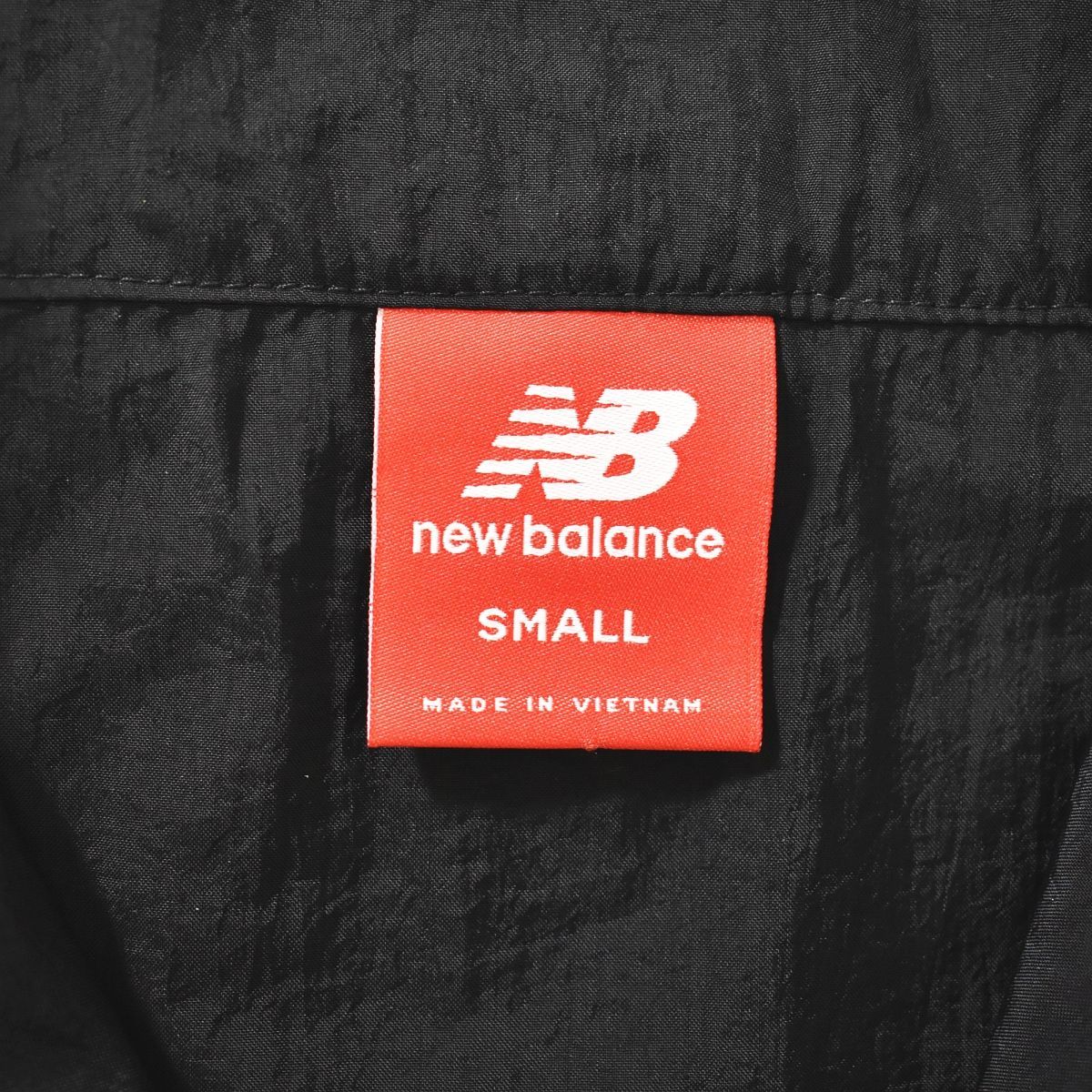 ニューバランス NewBalance アノラック ナイロンジャケット S ブラック 