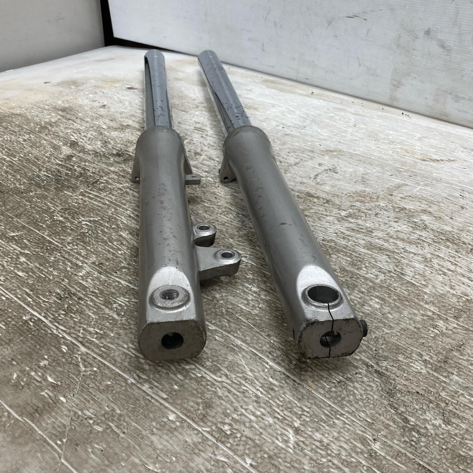 フロントフォーク スズキ