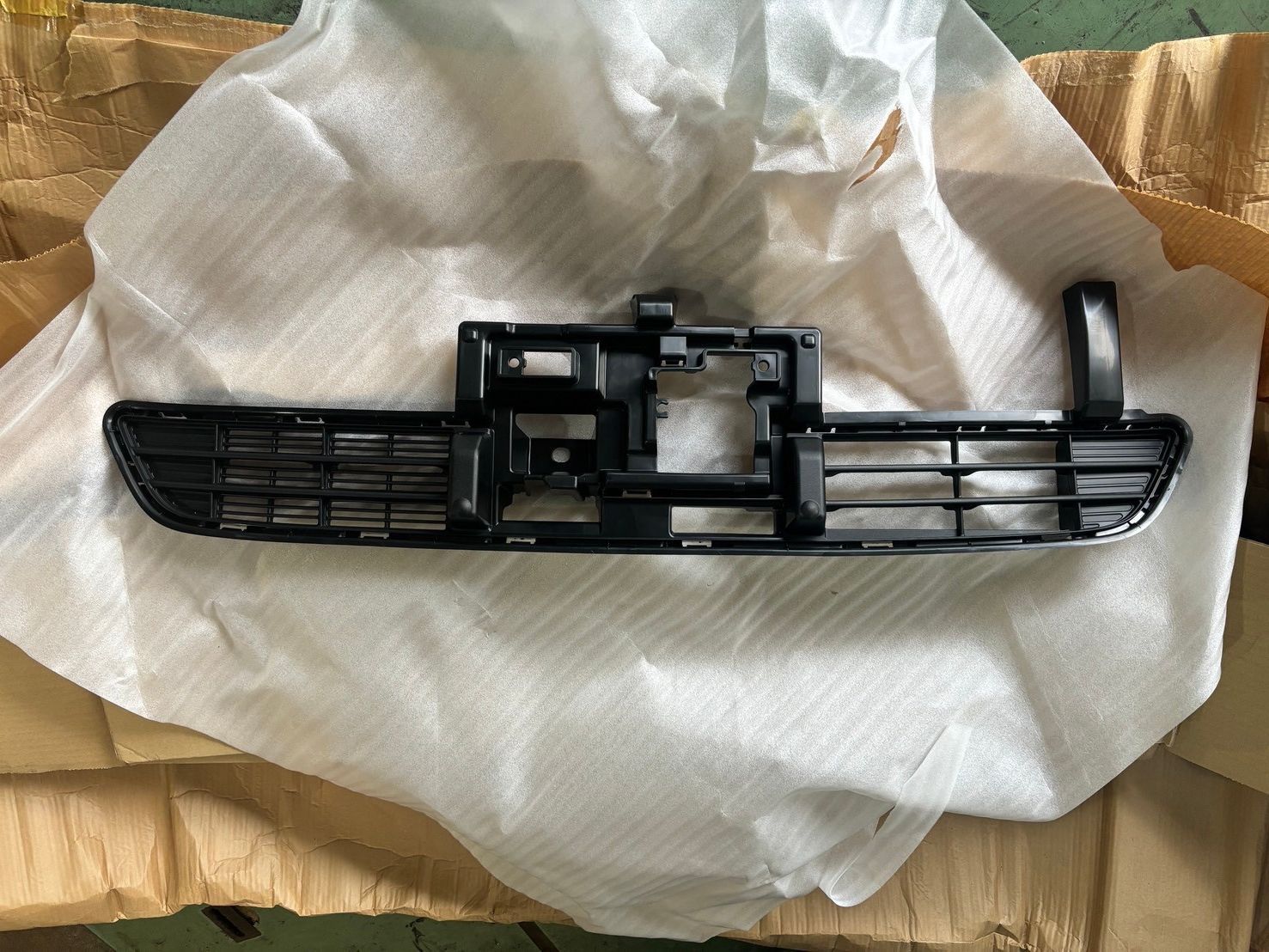 DAIHATSU TOYOTA ラジエータグリル 純正部品 （1518） 53112-B1190