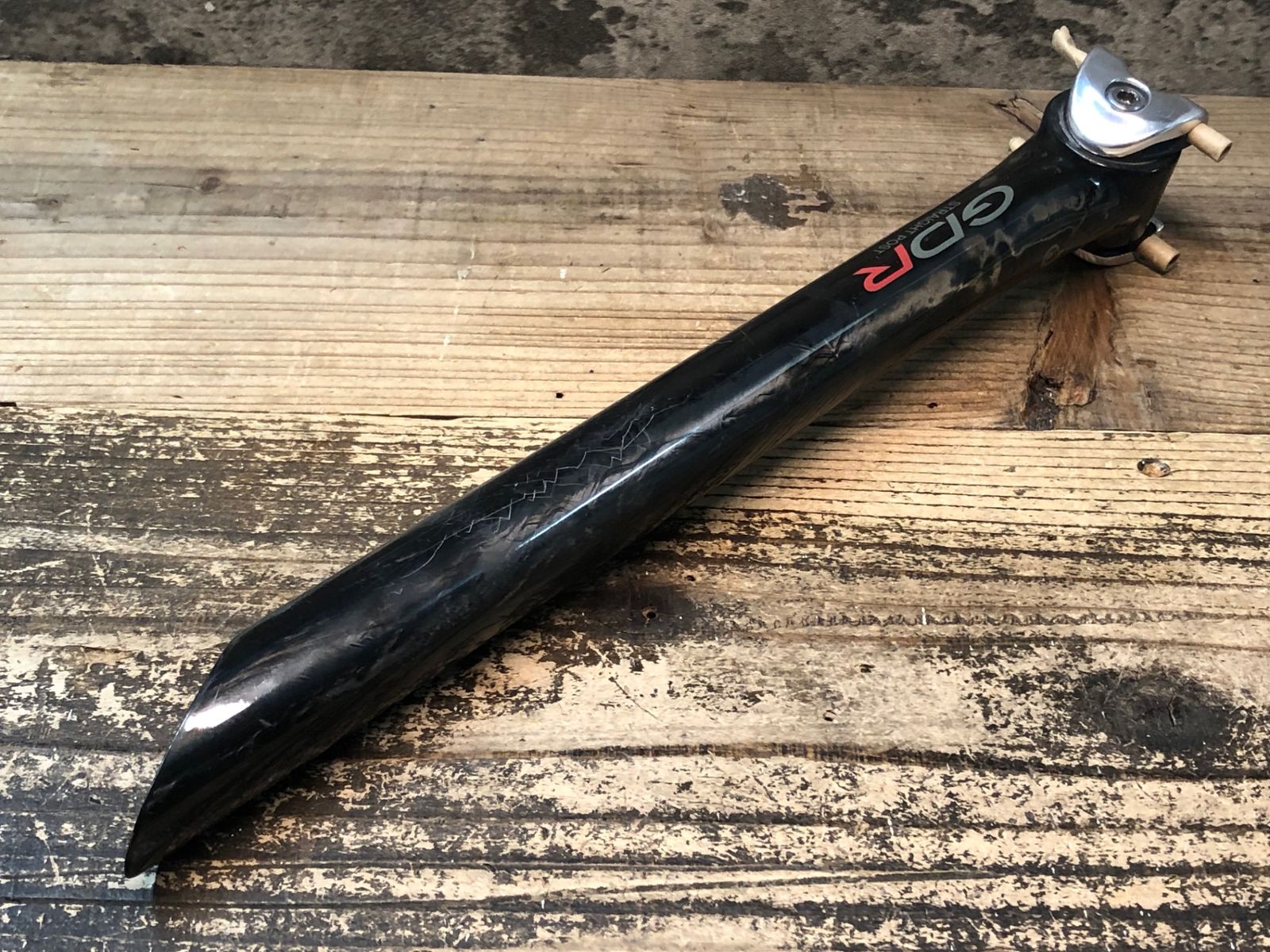 JC116 グラファイトデザイン GRAPHITE DESIGN GDR ストレート カーボン シートポスト Φ31.6 350mm オフセット0