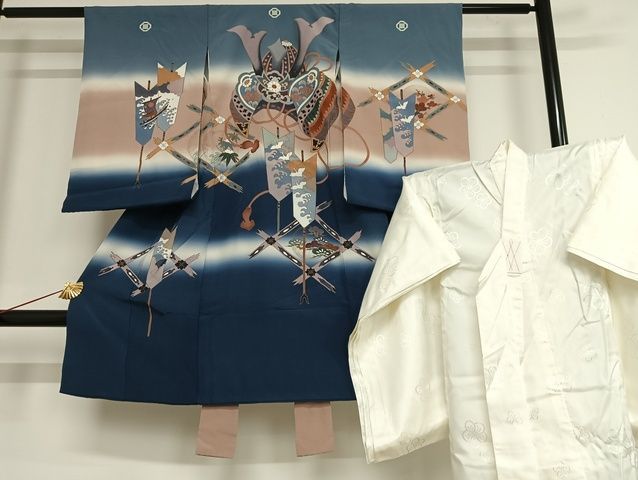 平和屋着物お宮参り　男の子　祝着　産着　初着　のしめ　長襦袢セット　兜　暈し染め　金彩　逸品　AAAK5838Boa
