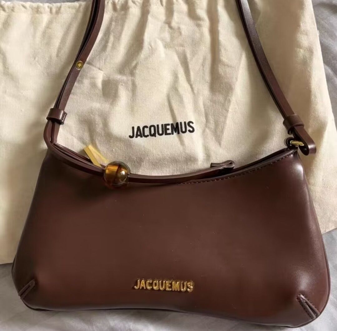 ジャックムス JACQUEMUS レディース ビーズショルダーバッグで トートブラウン