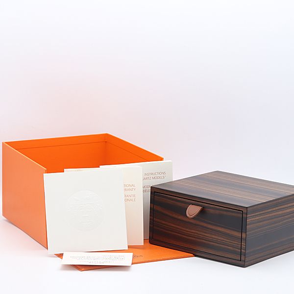 美品　エルメス時計空箱です。 美品 エルメス 空箱 腕時計用 アクセサリー用 メンズ/レディース