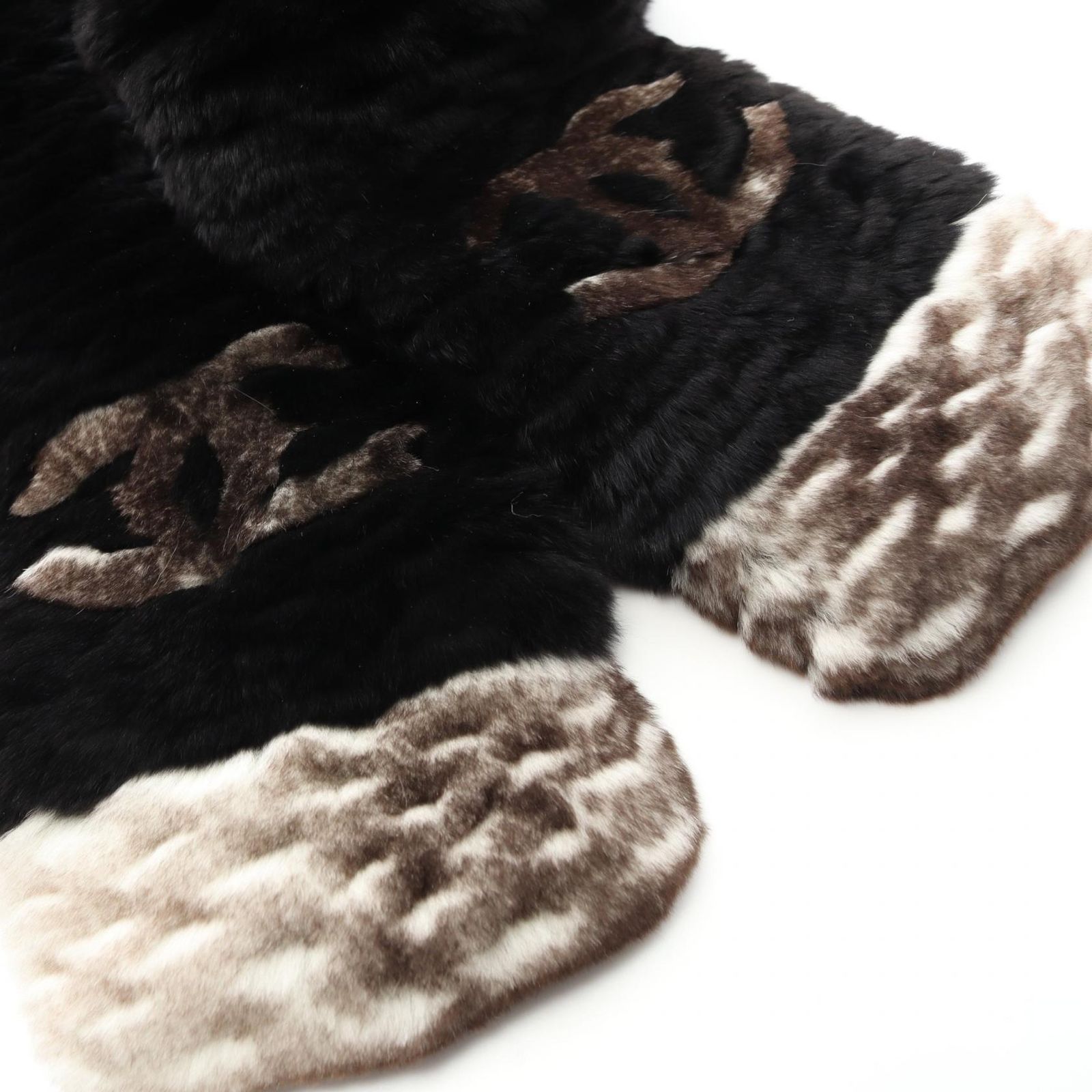 CHANEL オリラグファーマフラーココマーク