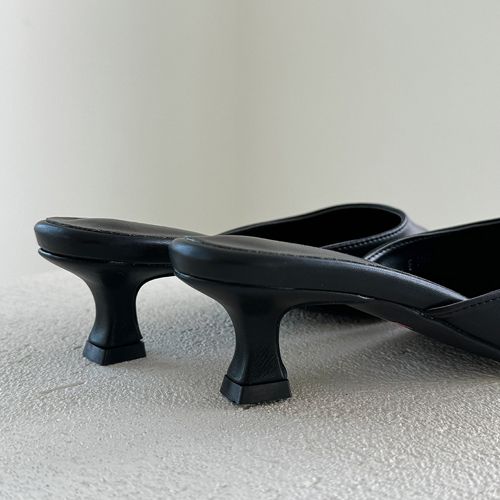 パンプス ローヒール ミュール ポインテッドトゥ 送料込 ポインテッドトゥ ローヒール ミュール パンプス 送料込 - メルカリ