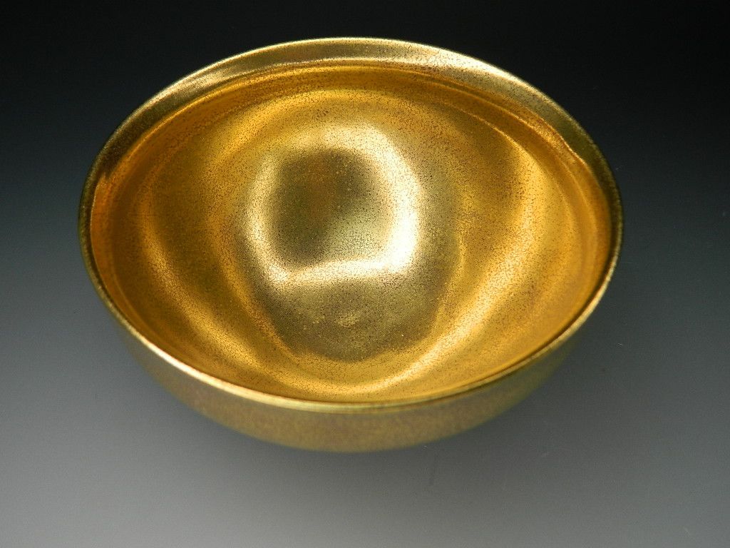 黄金の天目茶碗　金色の天目茶碗　茶道具　茶碗　茶器 金粉焼仕上げ『黄金天目茶碗』 - 国内外の優れた伝統工芸品