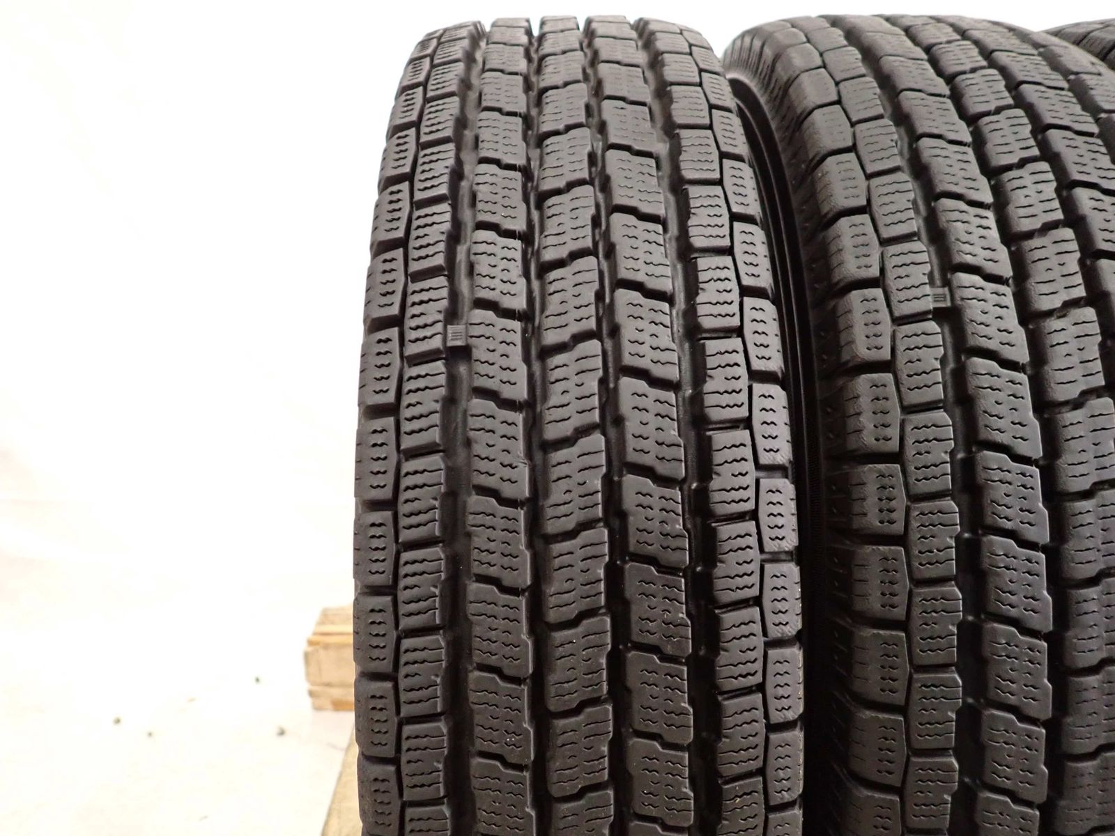 冬4本SET 会社宛 145 80R12 80 78 LT ヨコハマ アイスガード IG91 ハイゼット エブリィバン 軽トラ バス 145R12 6PR 同等 NO F5112