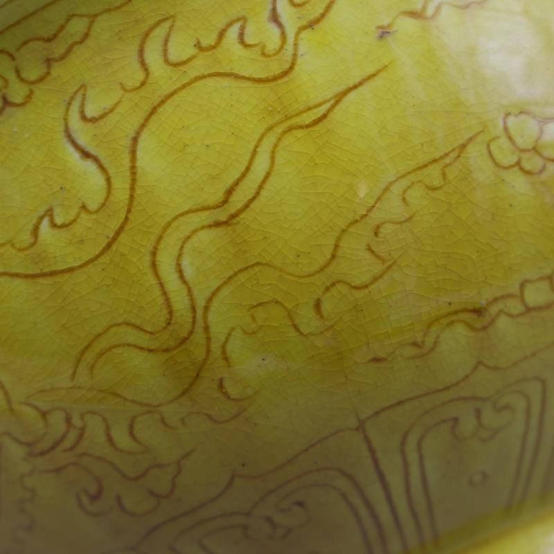 中国 古美術 骨董品 黄地 青花瓷 鳳凰紋 大明弘治年制 お椀 丼物 美品 大明弘治黄釉彫鳳紋碗 景徳鎮 陶磁器 装飾品 現代工芸品 美術品