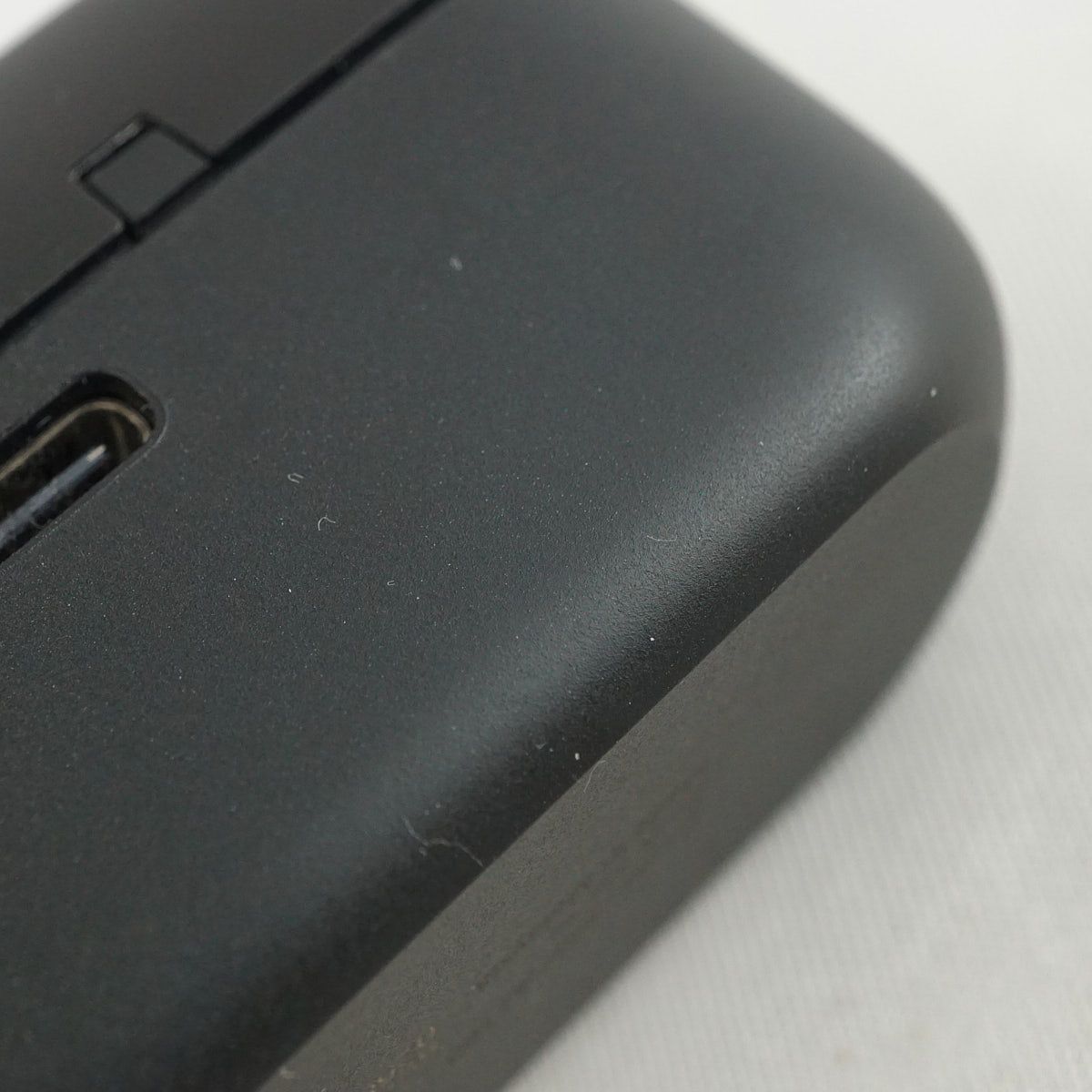 ワイヤレスイヤホン