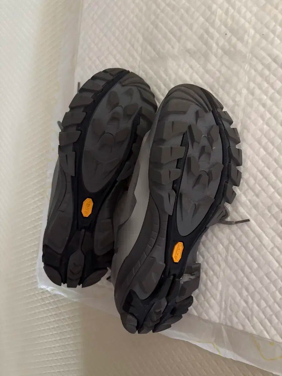 ロー クラシック Vibram ビブラム シルバー 245 OLIVEOS_COM_TR