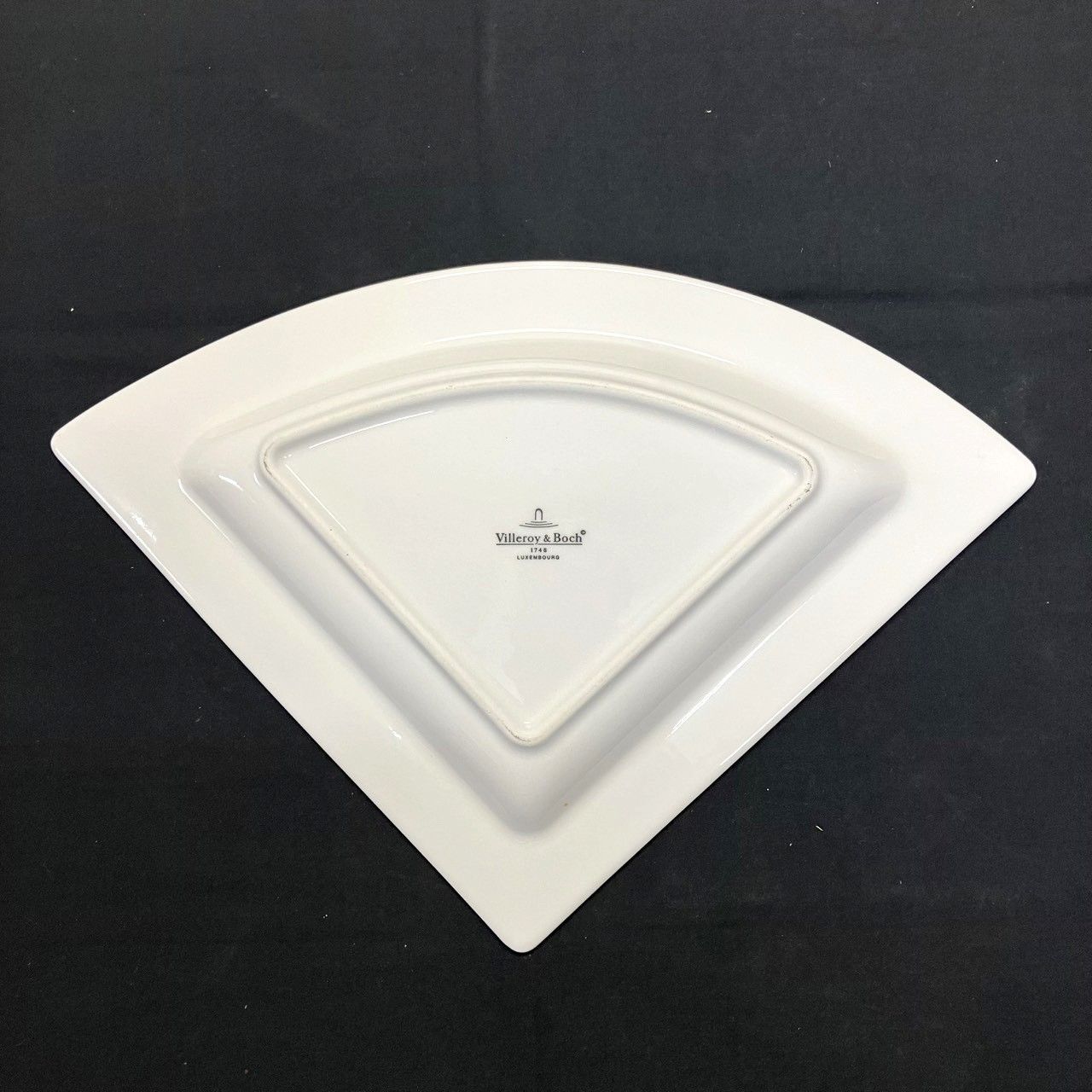 Villeroy&Boch ビレロイアンドボッホ 皿 トライアングルプレート 扇型