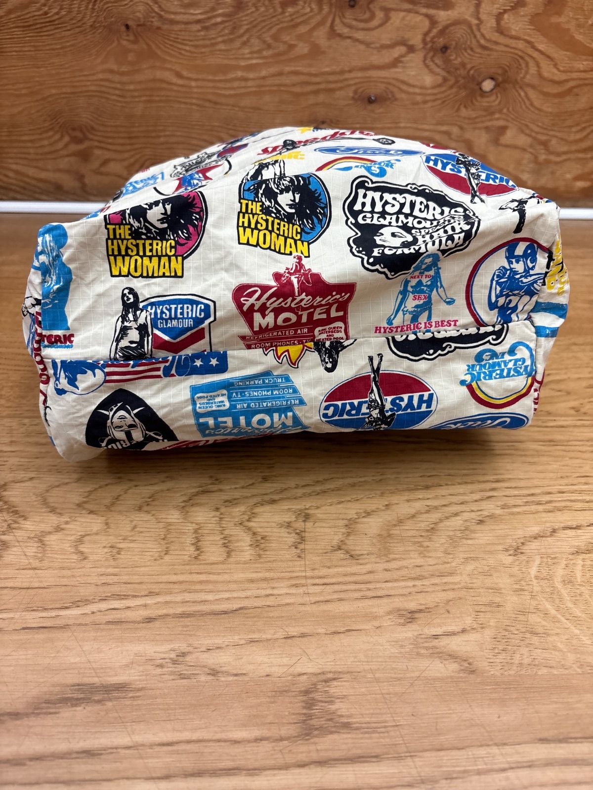 激レア ヒステリックグラマー トートバッグ A4収納可能 肩がけ 総柄 激レア ヒステリックグラマー トートバッグ A4収納可能 肩がけ