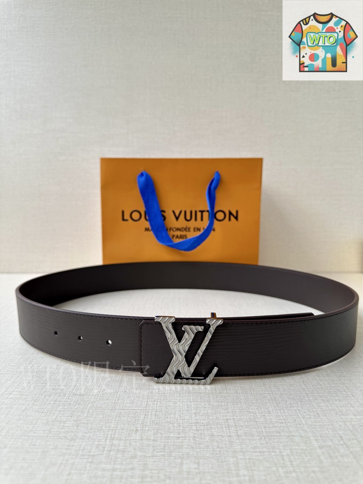 ルイ・ヴィトン LV ニューウェーブ レザー ベルト ルイヴィトン メンズ新作 4cm 幅 両面レザーベルト 11,800円