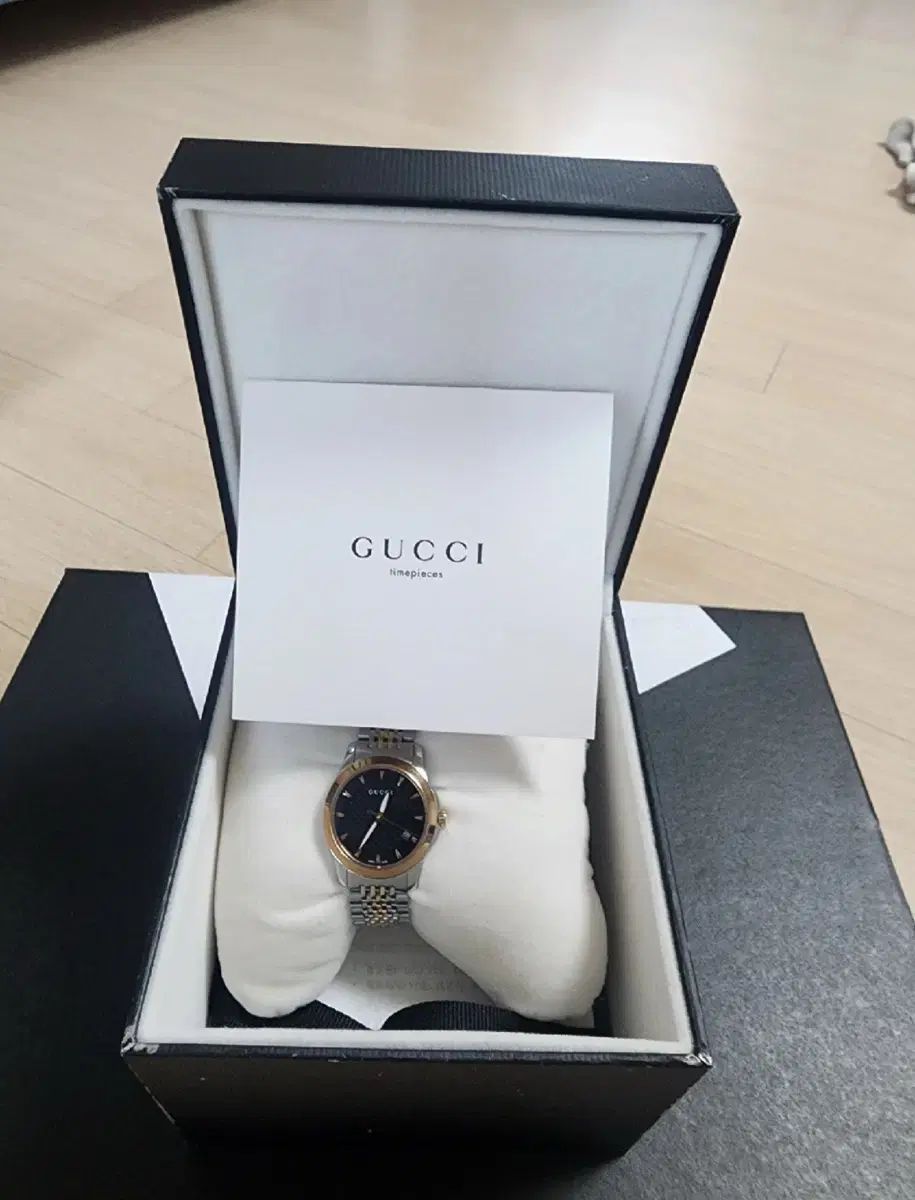 GUCCI グッチ YA126512 メタルウォッチ レディース時計